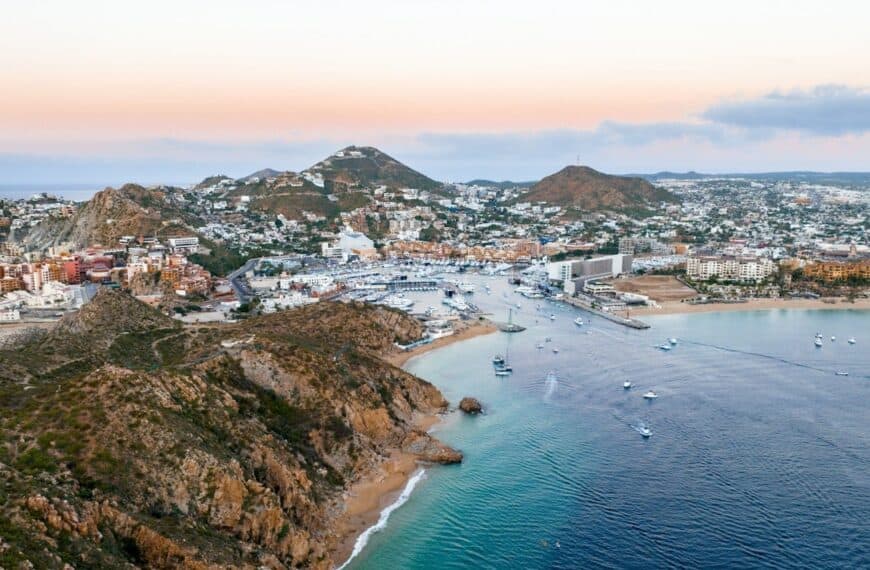 Cabo San Lucas Travel Guide a city on the water