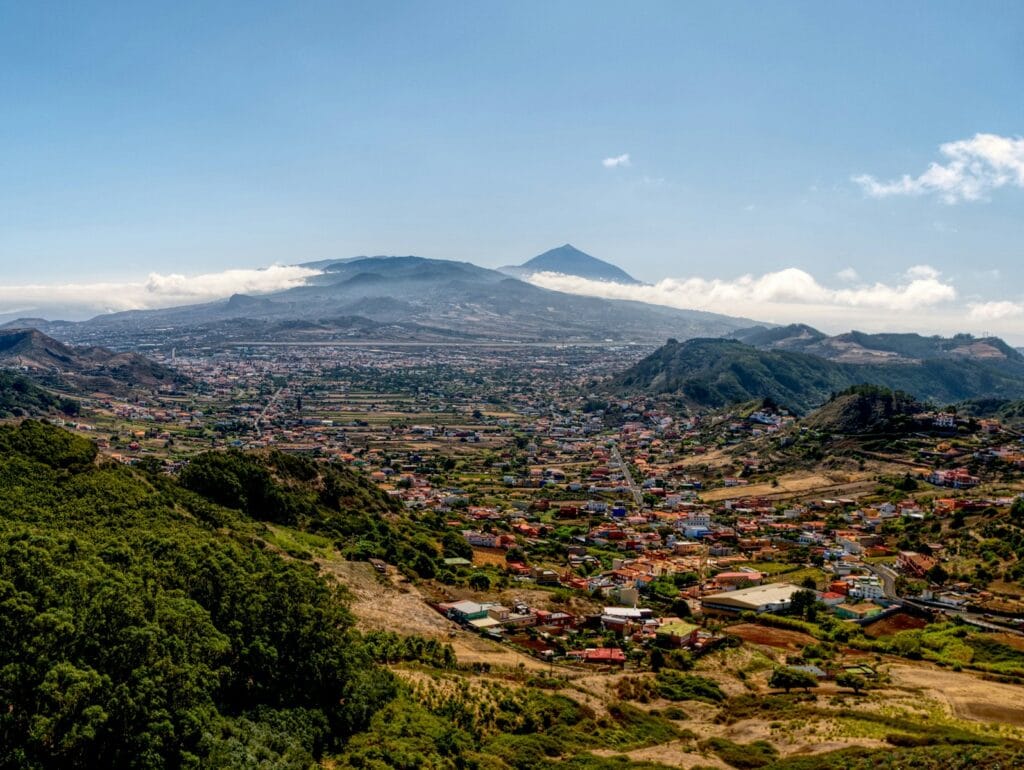 Las Mercedes, Caracas, Miranda, Venezuela
aerial photograph of city near mountain