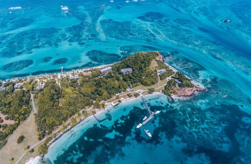 St Vincent and the Grenadines Tours | Top Islands and Attractions