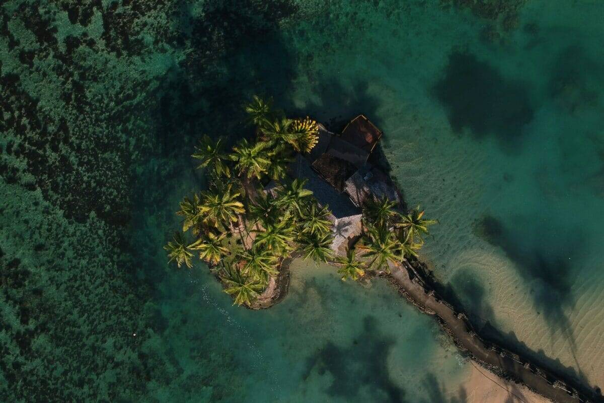 Fiji Travel Guide bird's-eye view of island