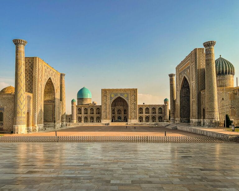 Uzbekistan Travel Guide A large building with a blue dome on top of it