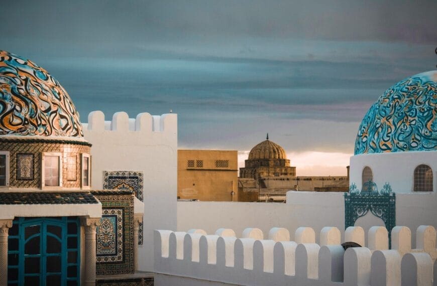 Tunisia Travel Guide white and teal building during daytim