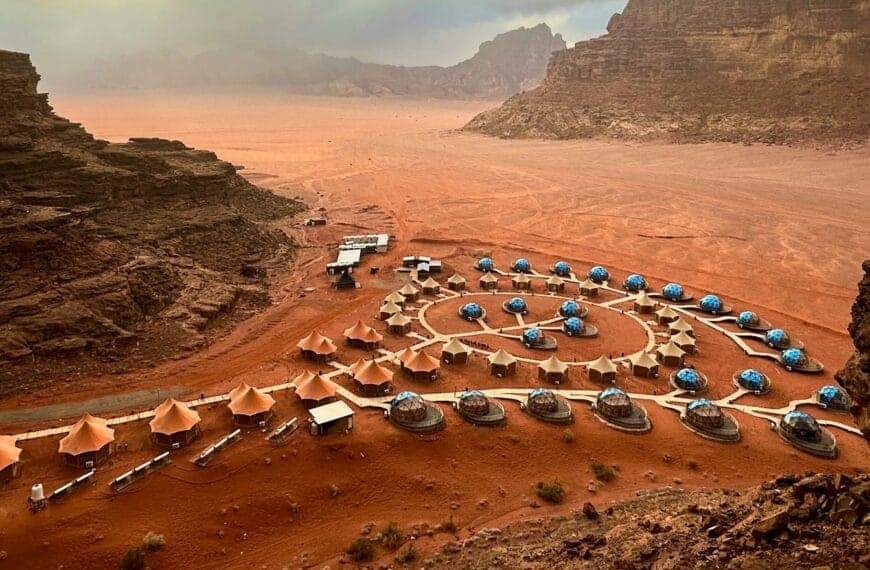 Jordan Tours a view of a desert with many tents in the middle of it