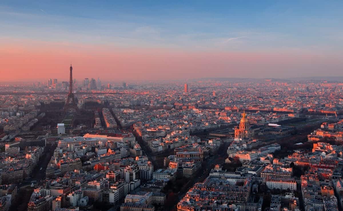 paris tours buildings during nighttime scenery