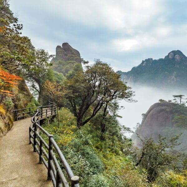 China Travel Guide: Best Places and Cultural Journeys