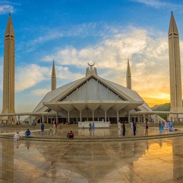 Pakistan Travel Guide 4-post museum under golden hour