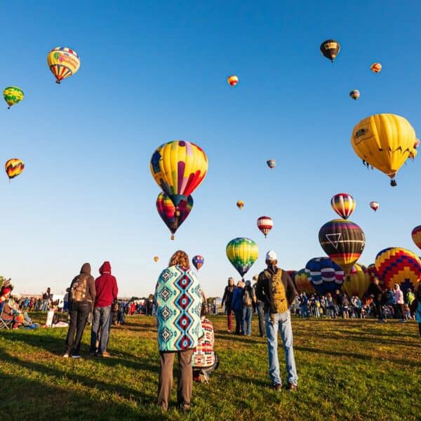 New Mexico Travel Guide: Landscapes, Art, and Heritage