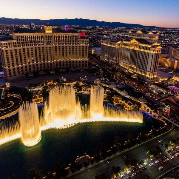 Las Vegas Travel Guide: Casinos, Shows & Desert Escapes