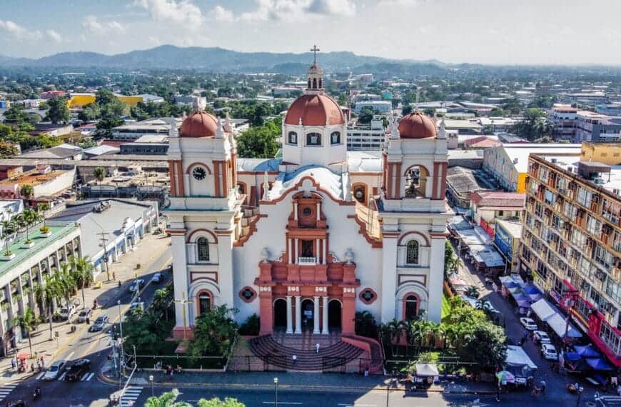 Honduras Travel Guide white and brown concrete building