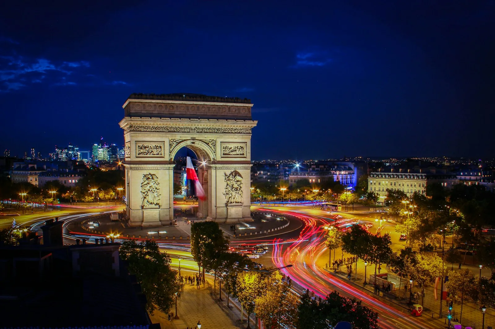 Paris Travel Guide Arch de Triomph