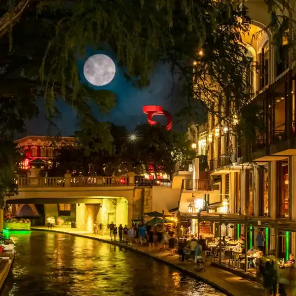 San Antonio Travel Guide and Best Things to Do
