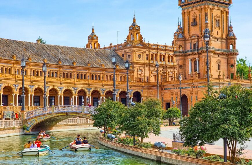 Spain Tours and Day Trips for Every Type of Traveler